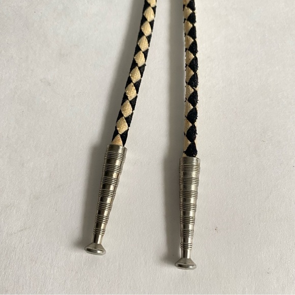 Vintage Arrowhead Bolo Tie Western Black Stone Arrow Head Cord Rockabilly Mens - Picture 7 of 9